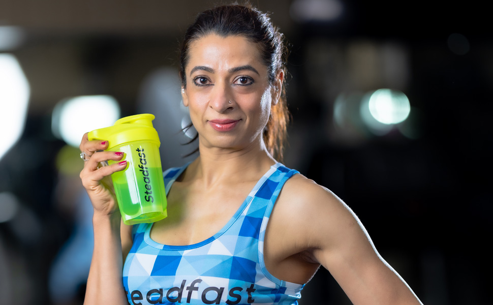 Steadfast Nutrition Protein Shaker Blender 400ml Bottle for Whey Protein Mix, Cycling, Gym Water Bottle with Blender Ball (Neon Green Shaker)