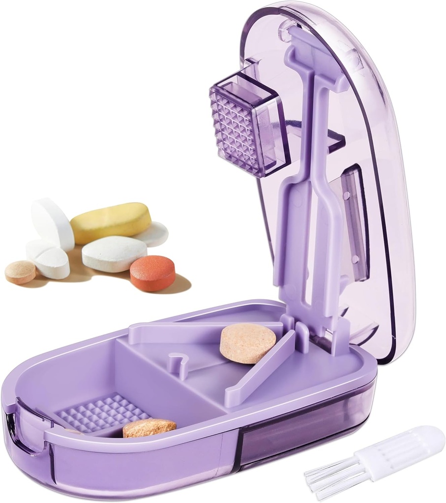 Splitter pour les petites et petites pilules, ou les grandes pilules. Conception en forme de V pour plusieurs tailles. Protège-lames de sécurité. Perte-proof intégré petit pinceau et de rangement de porte coulissante (Purple)