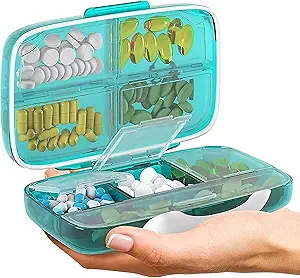 Organizzatore di pillole di viaggio - Airtight caso di medicina per viaggiare scatola di farmacia portatile con etichette Vitamin Container 8 scomparto supplemento titolare di farmaci grande capacità quotidiana (verde)