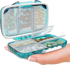 Travel Pill Organizer – Kompaktes Medizin-Kit für Geldbeutel, tragbare Apotheke Pille Box mit Etiketten, Moisture-Proof Vitamin & Supplement Halter mit 7 sicheren Komponenten für Zuhause & Reisen