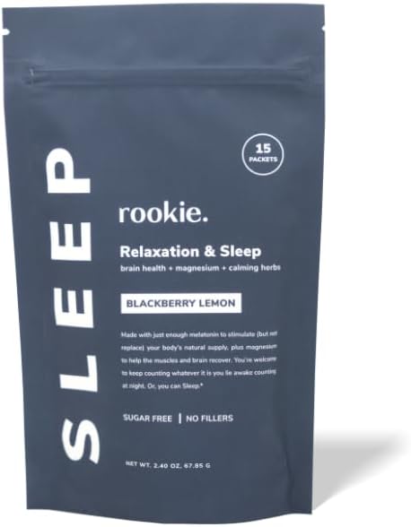 Rookie Wellness Sleep - Natural Sleep Aid con 180 mg di Magnesio Bisglycinate, 1 mg di melatonina, radice di Valerian, & Passion Flower per promuovere la tranquillità e il sonno (15 pacchetto, BlackBerry Lemon)