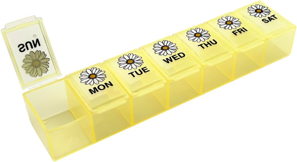 EZY DOSE Settimanale (7-Giorni) Caso di pillola giornaliero, Medicina Planner, Vitamin Organizer, Contenitore di supplemento, Grandi scomparti, Giallo Daisy Days Design, Facile da aprire, Travel-Friendly, BPA Free