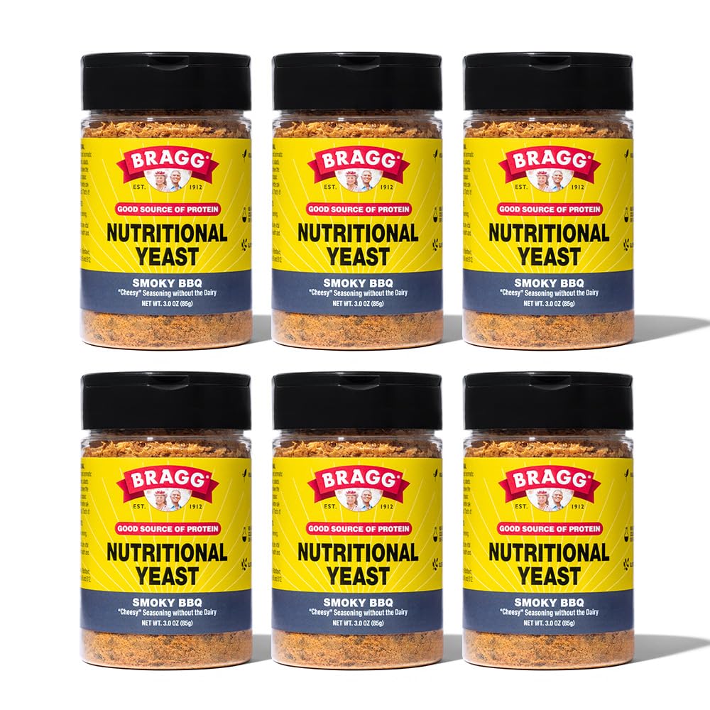 Bragg Nutritional Yeast Smoky BBQ Condimento - (6 Pack) 3 oz - Dairy-Free Parmesan Cheese Sostituto - Perfetto per Insalate, Pasta, Popcorn, e altro