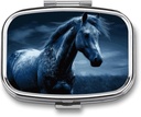 Blue Horse Pille Box 3 Kompartment Square Small Pill Case Travel Pillbox für Geldbörse Tasche Metall Medizin Organizer Portable Pille Container Halter, um Vitamine zu halten Medikamente Fischöl und Ergänzungen